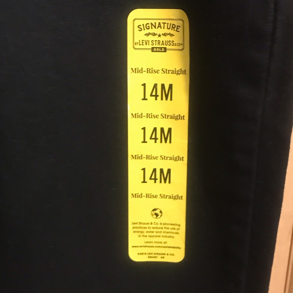 Signature by Levi Strauss Black Jeans - Picture 4 of 9